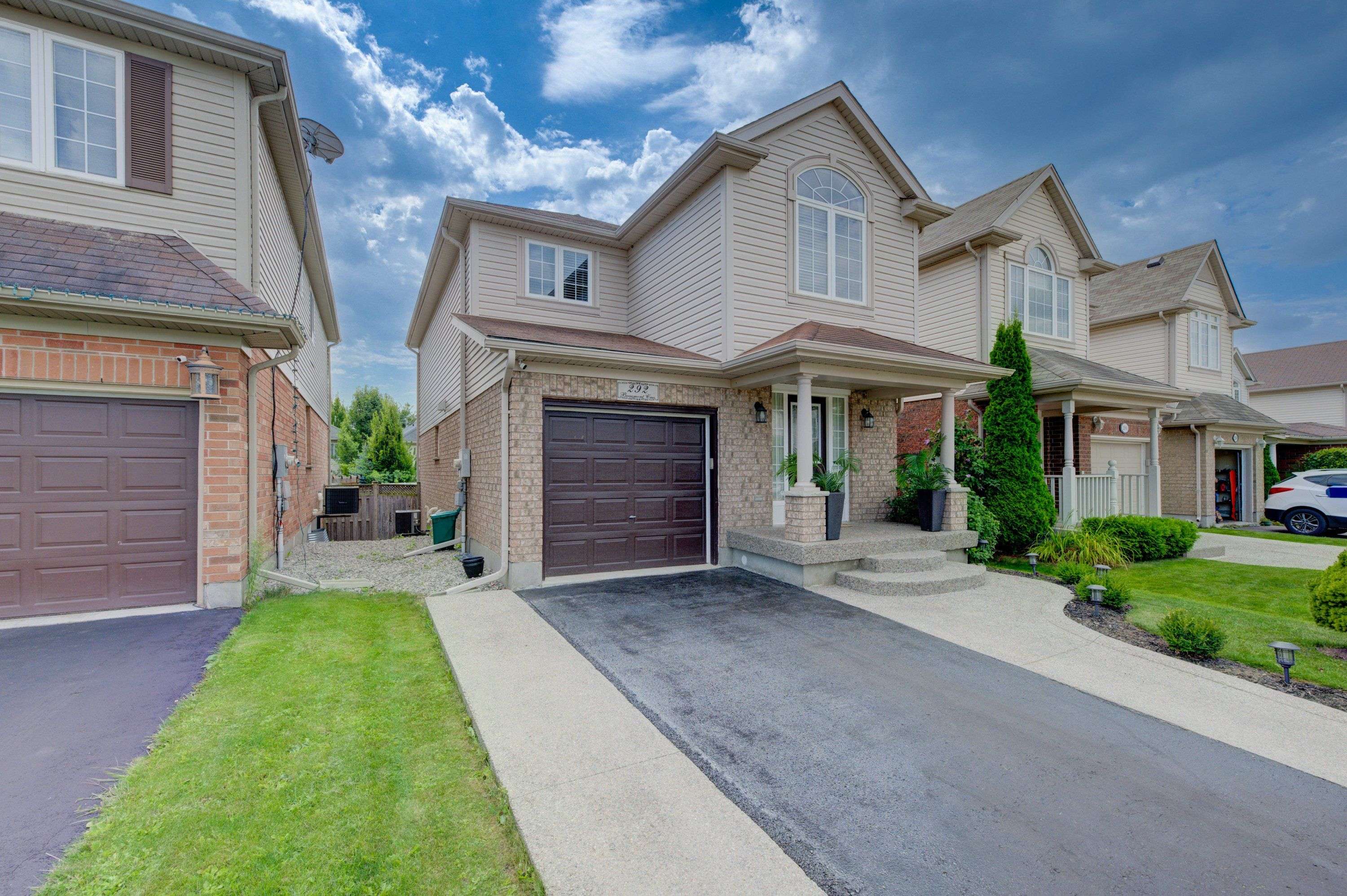 Kitchener, ON N2A 0A6,292 Beaumont CRES