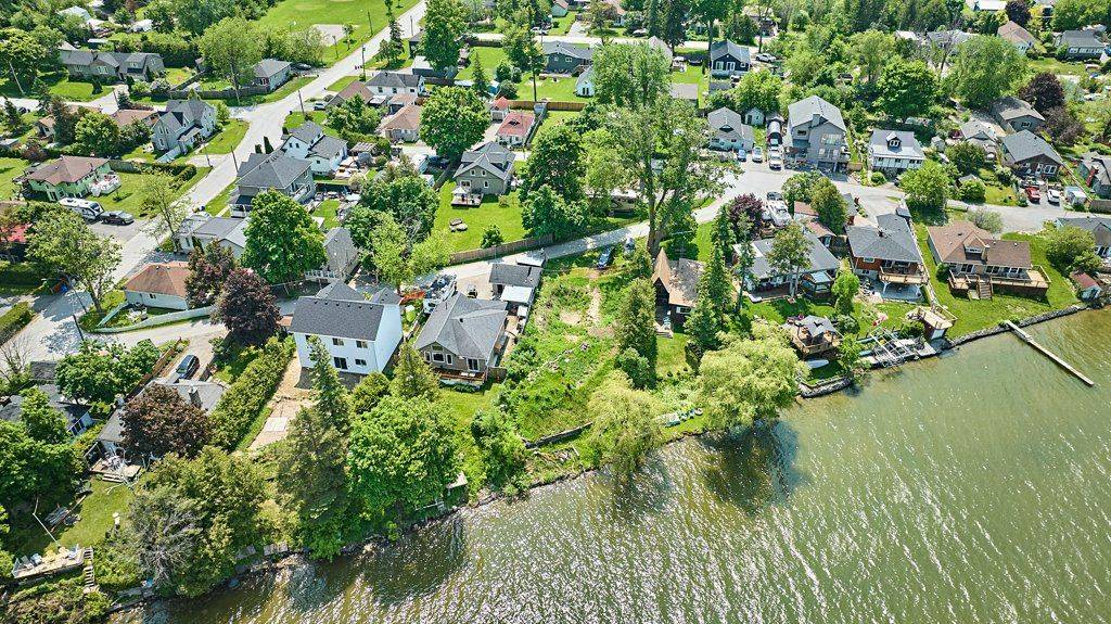 Scugog, ON L0B 1E0,23 Angle ST