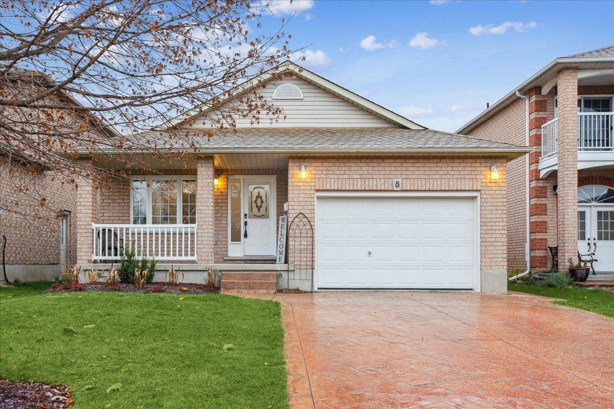 Guelph, ON N1G 5J2,8 Irving CRES