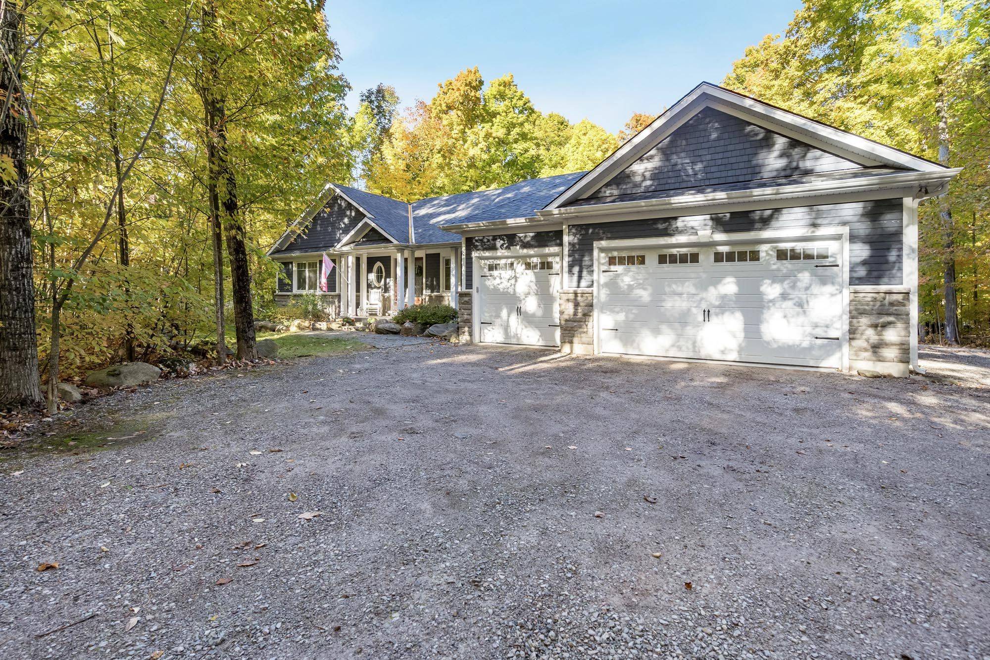 Springwater, ON L0L 1P0,1402 Flos Road 8 N/A E