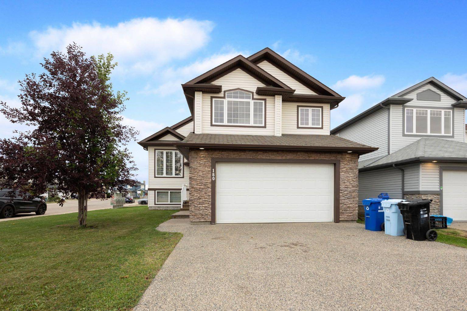 Fort Mcmurray, AB T9K 1Y1,180 Mountain Avens CRES