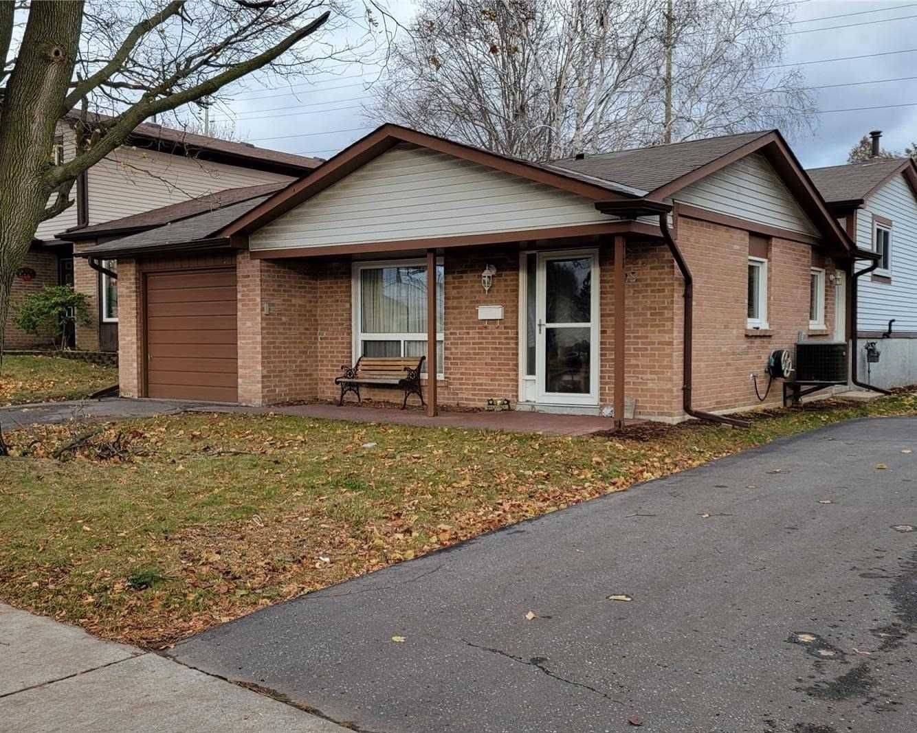 Oshawa, ON L1K 1L9,525 Galahad DR