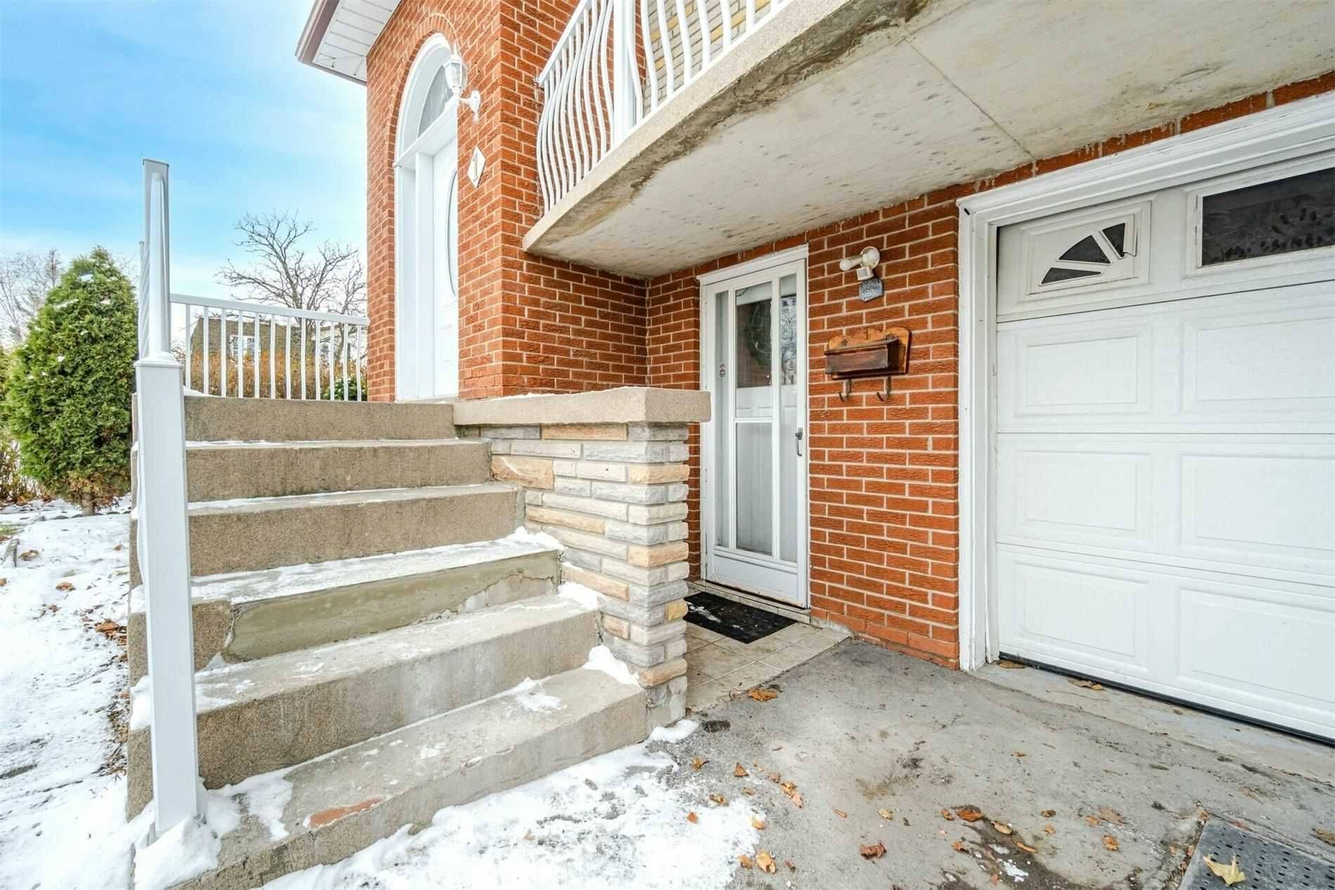 Brampton, ON L6V 3E2,1 Ashford CT