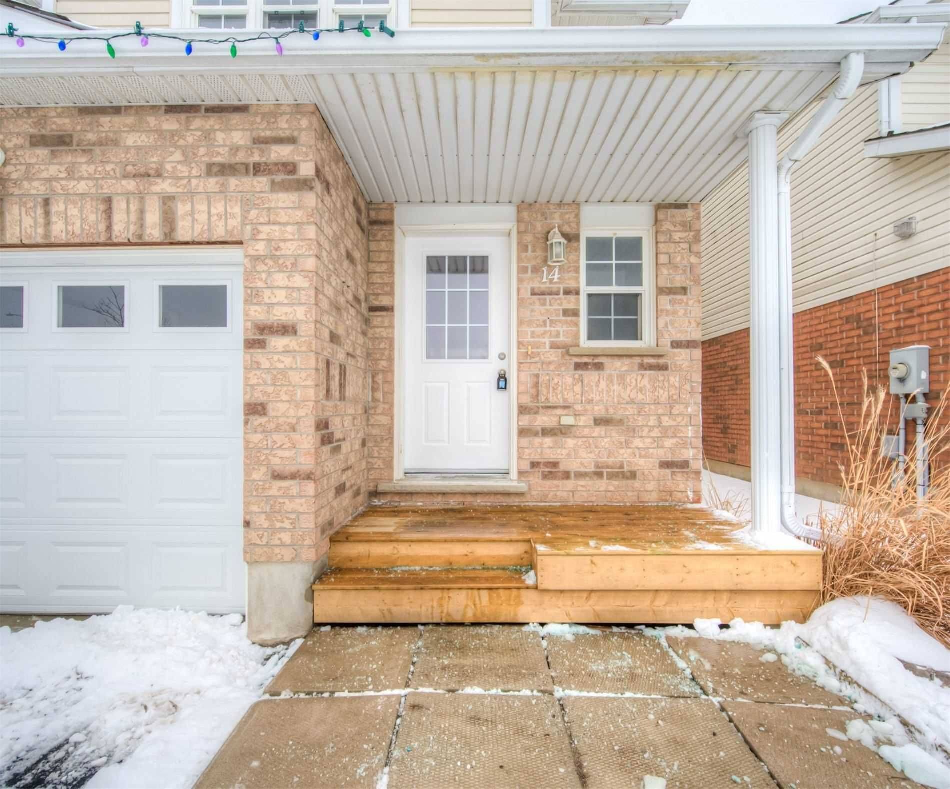 Kitchener, ON N2E 3X1,14 Mountain Laurel CRES