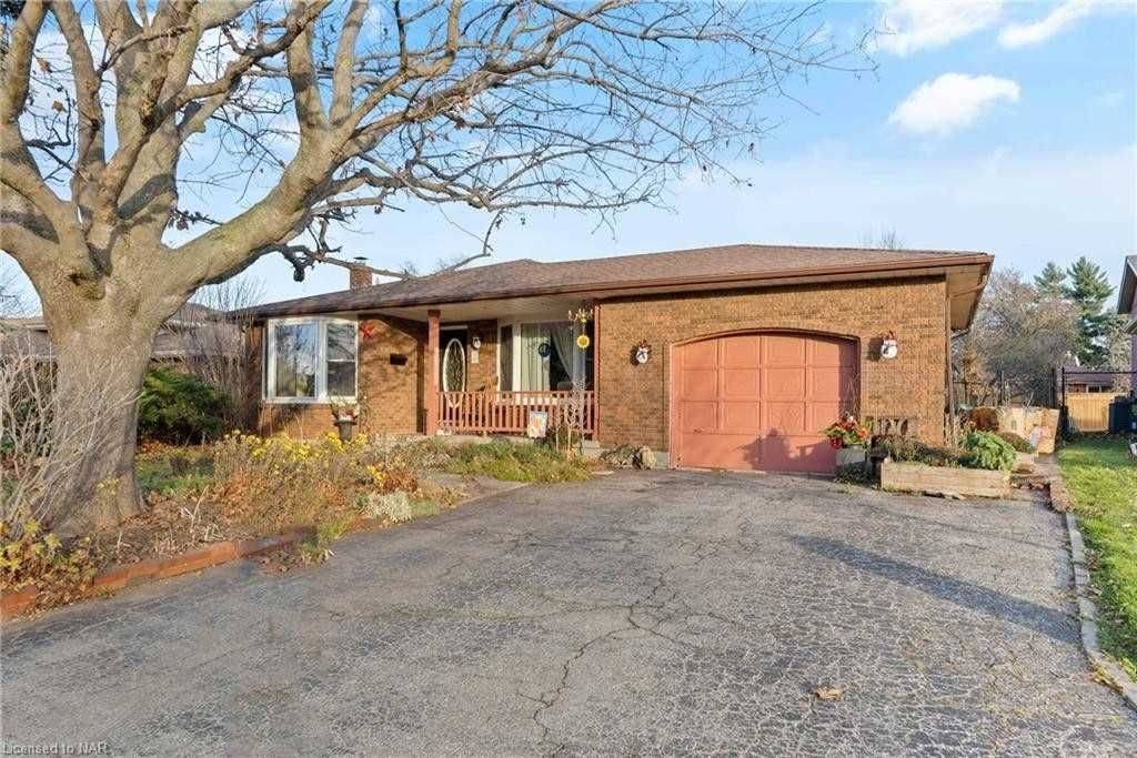 St. Catharines, ON L2N 5Y3,9 Bayshore CRES