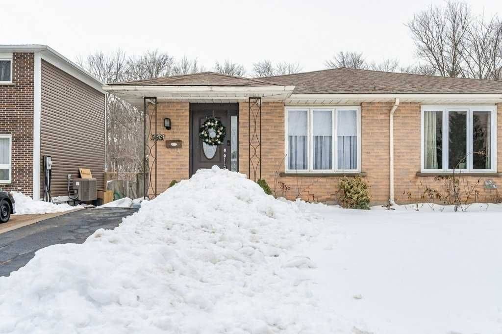 Kitchener, ON N2E 1T8,588 Strasburg RD