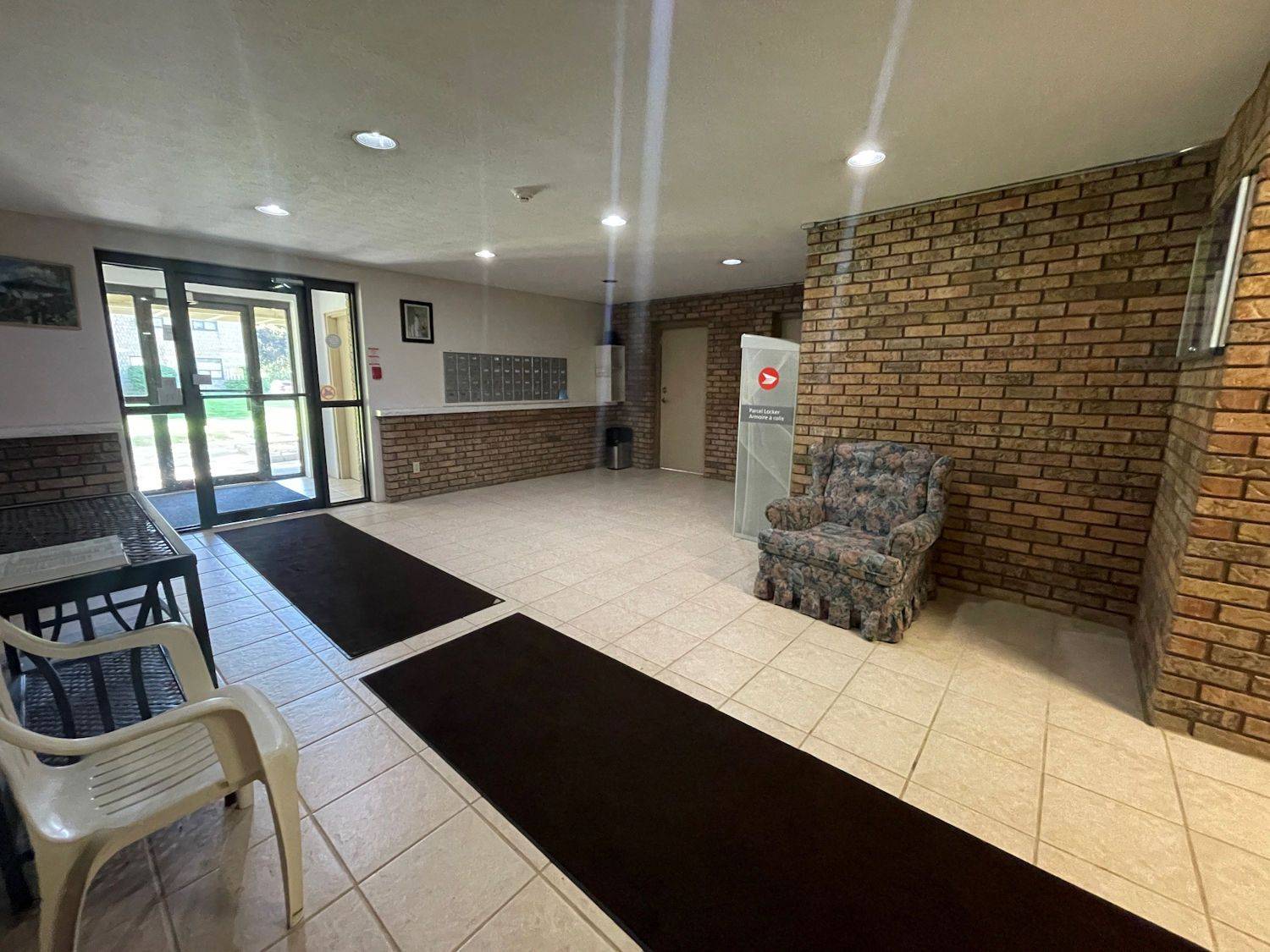 Chatham-kent, ON N7M 3V6,150 Park AVE E #408