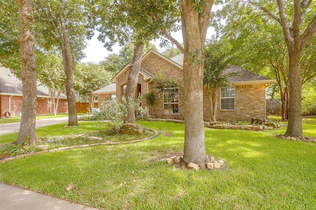 Burleson, TX 76028,829 Royal Oak Lane