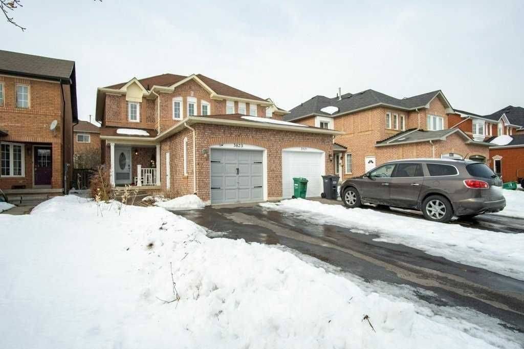 Mississauga, ON L5N 6T7,3823 Craighurst AVE