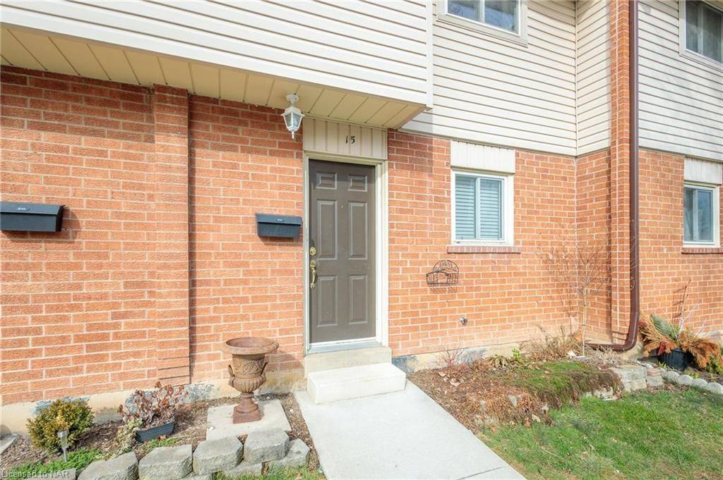 St. Catharines, ON L2M 6W5,2 WEIDEN ST #15