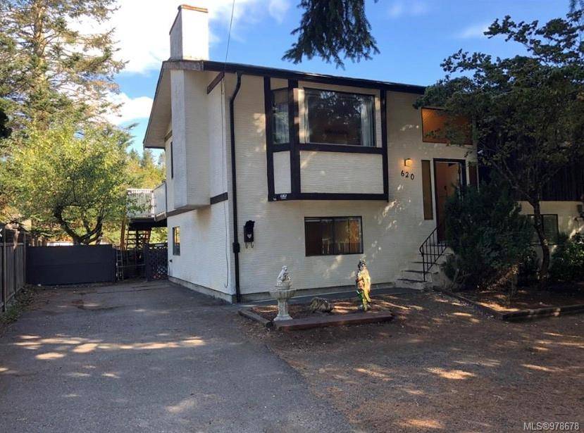 Langford, BC V9B 5B9,620 Treanor Ave