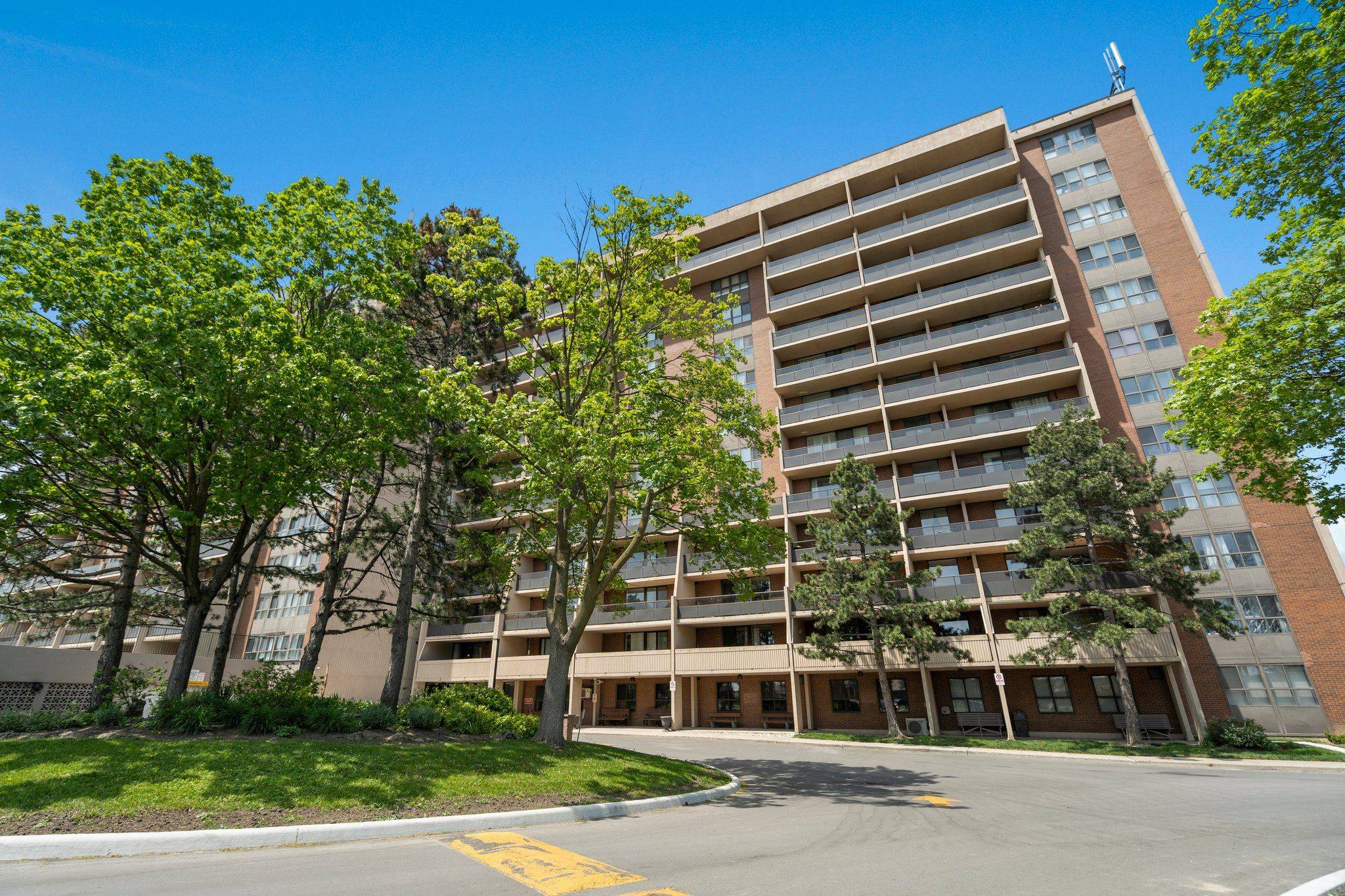 Mississauga, ON L5N 2C7,2929 Aquitaine AVE #1013