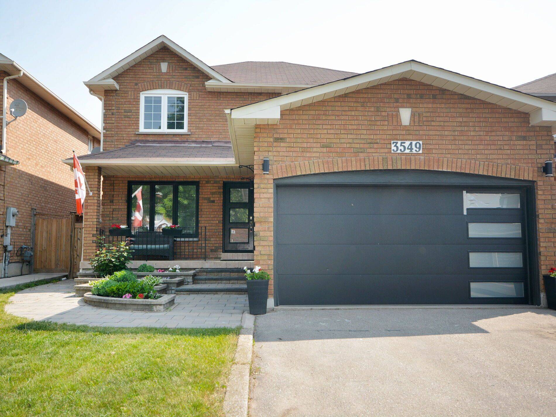 Mississauga, ON L5B 3T9,3549 Redmond RD