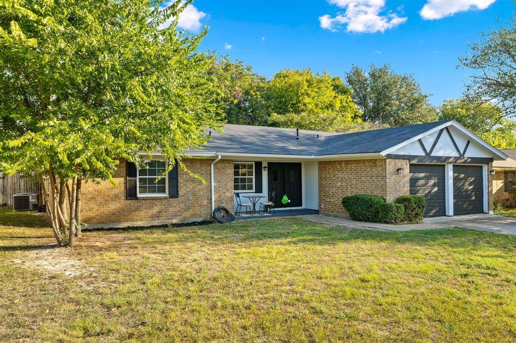 Saginaw, TX 76179,512 Saddle Ridge Lane