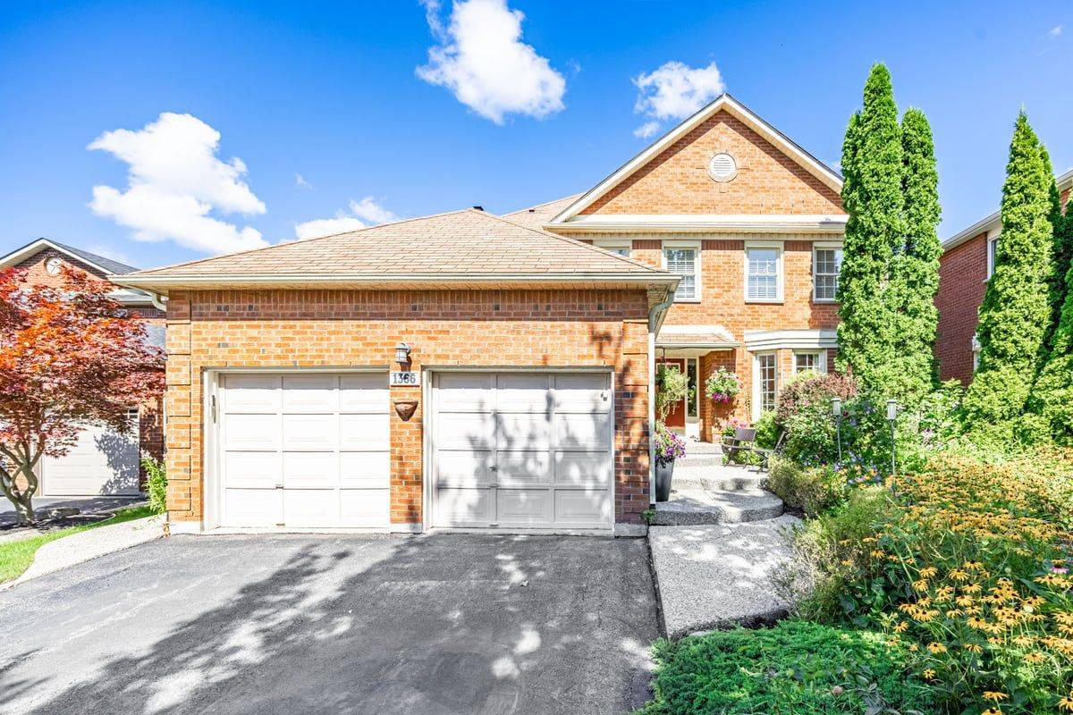 1366 Creekside DR, Oakville, ON L6H 4Z3