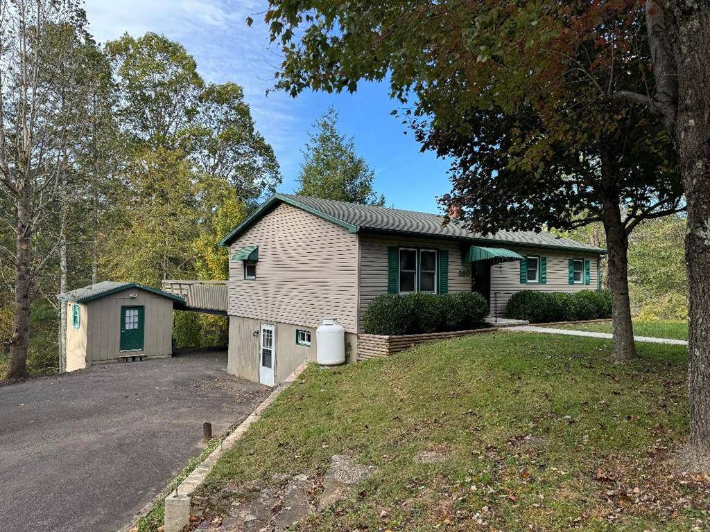 Hillsville, VA 24343,550 Dogwood Drive