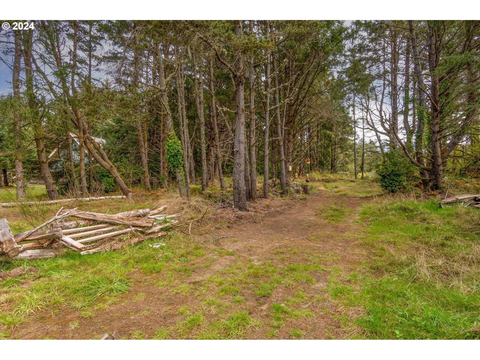 Long Beach, WA 98631,1203 179TH LN