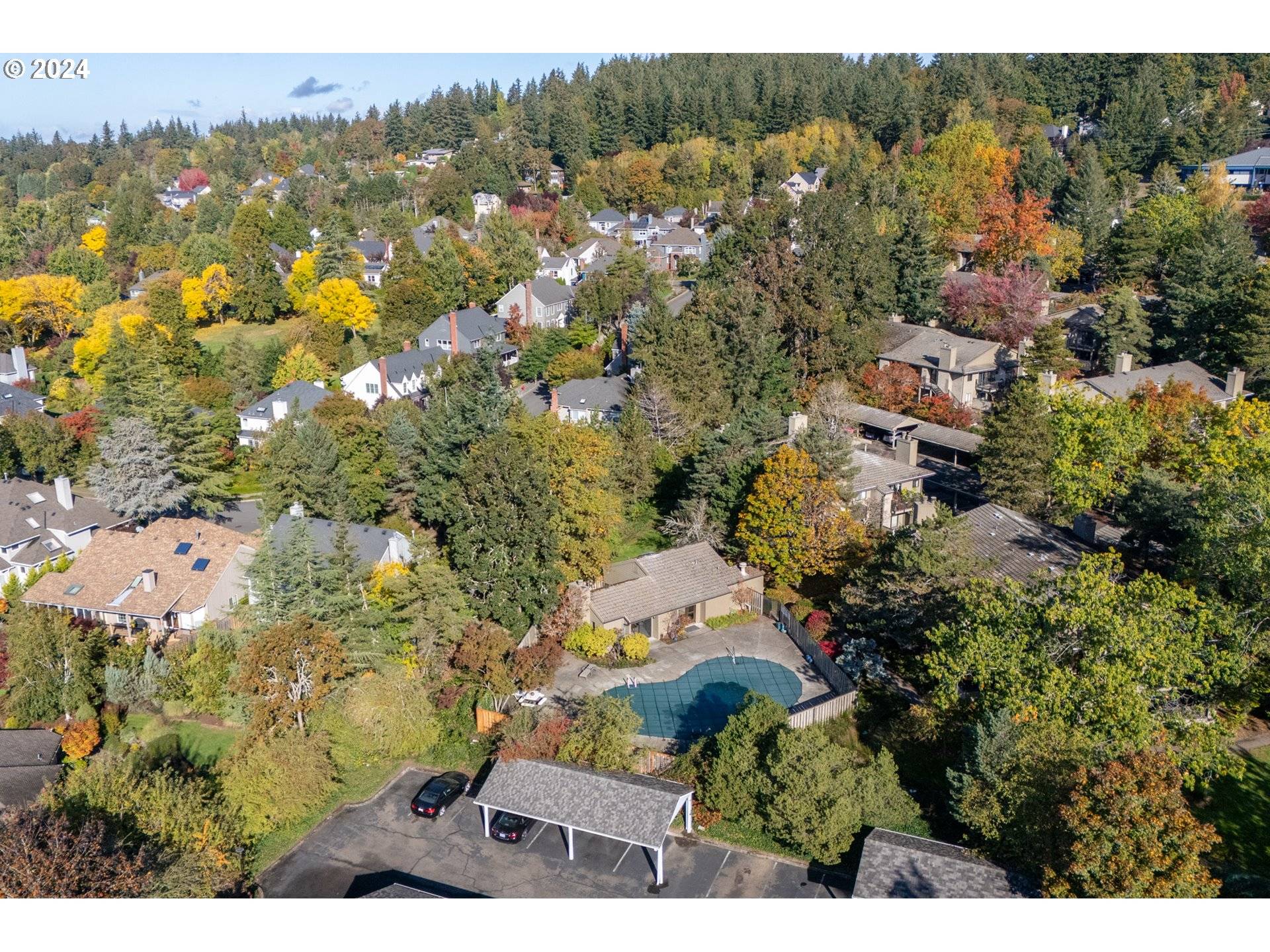 Lake Oswego, OR 97035,5 CRESTFIELD CT