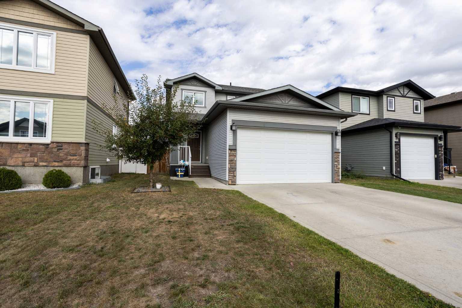 Blackfalds, AB T4M 0J6,79 Almond CRES