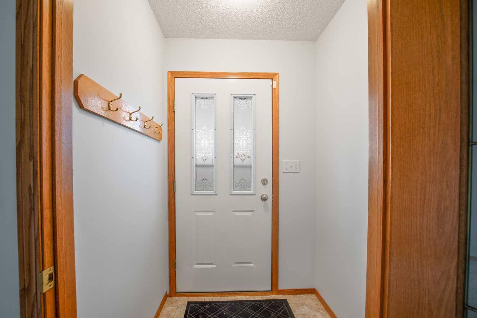 Red Deer, AB T4R 2L5,20 Dale Close