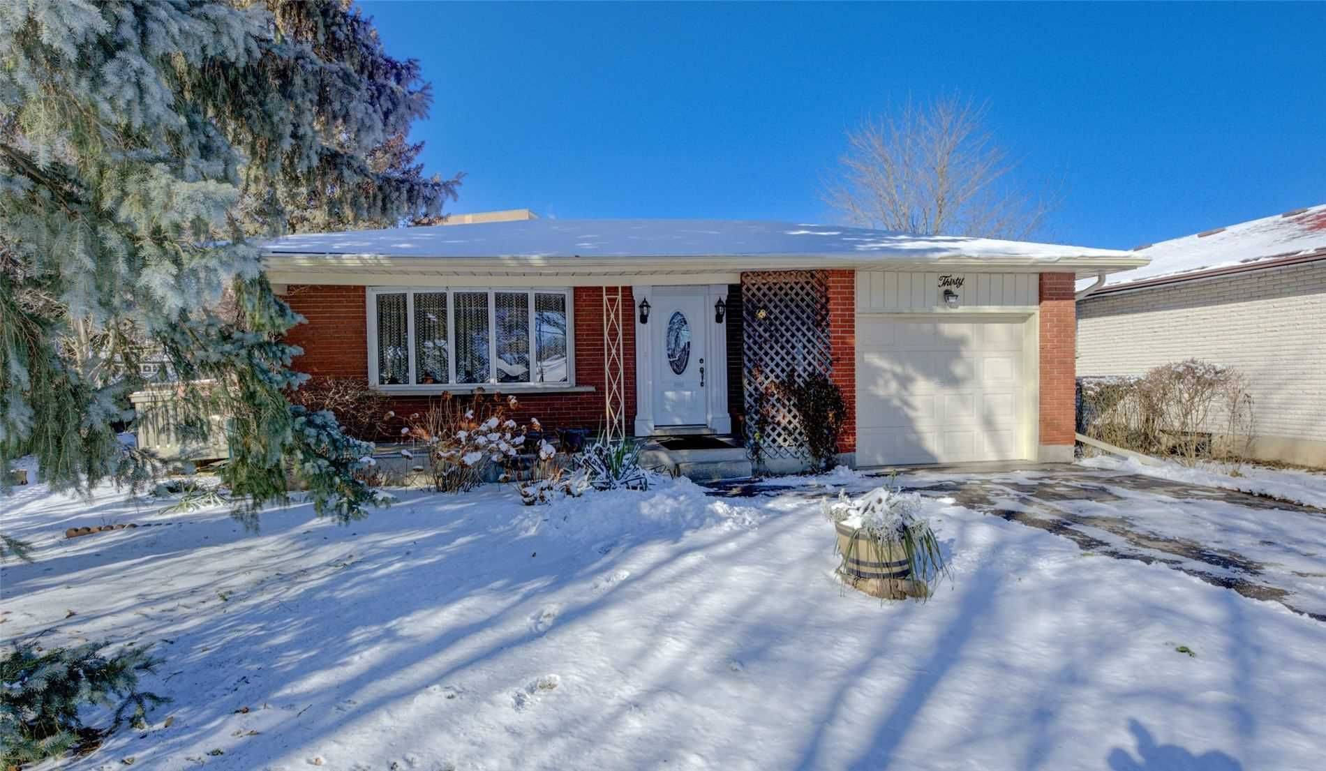 Kitchener, ON N2B 2X9,30 Tupper CRES