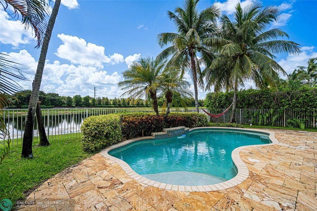 Weston, FL 33327,695 Nandina Dr