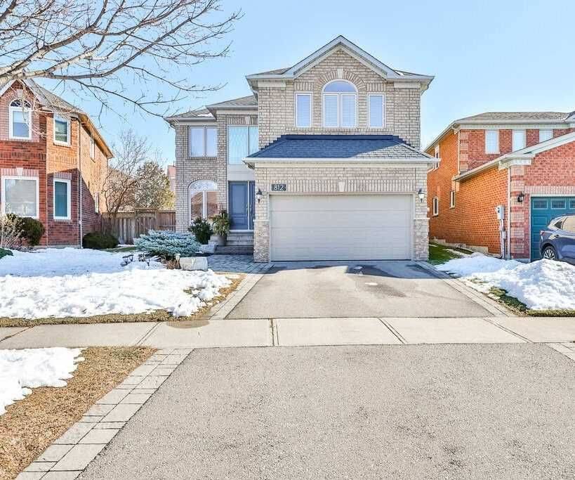 Mississauga, ON L5V 1X4,812 Drysdale DR