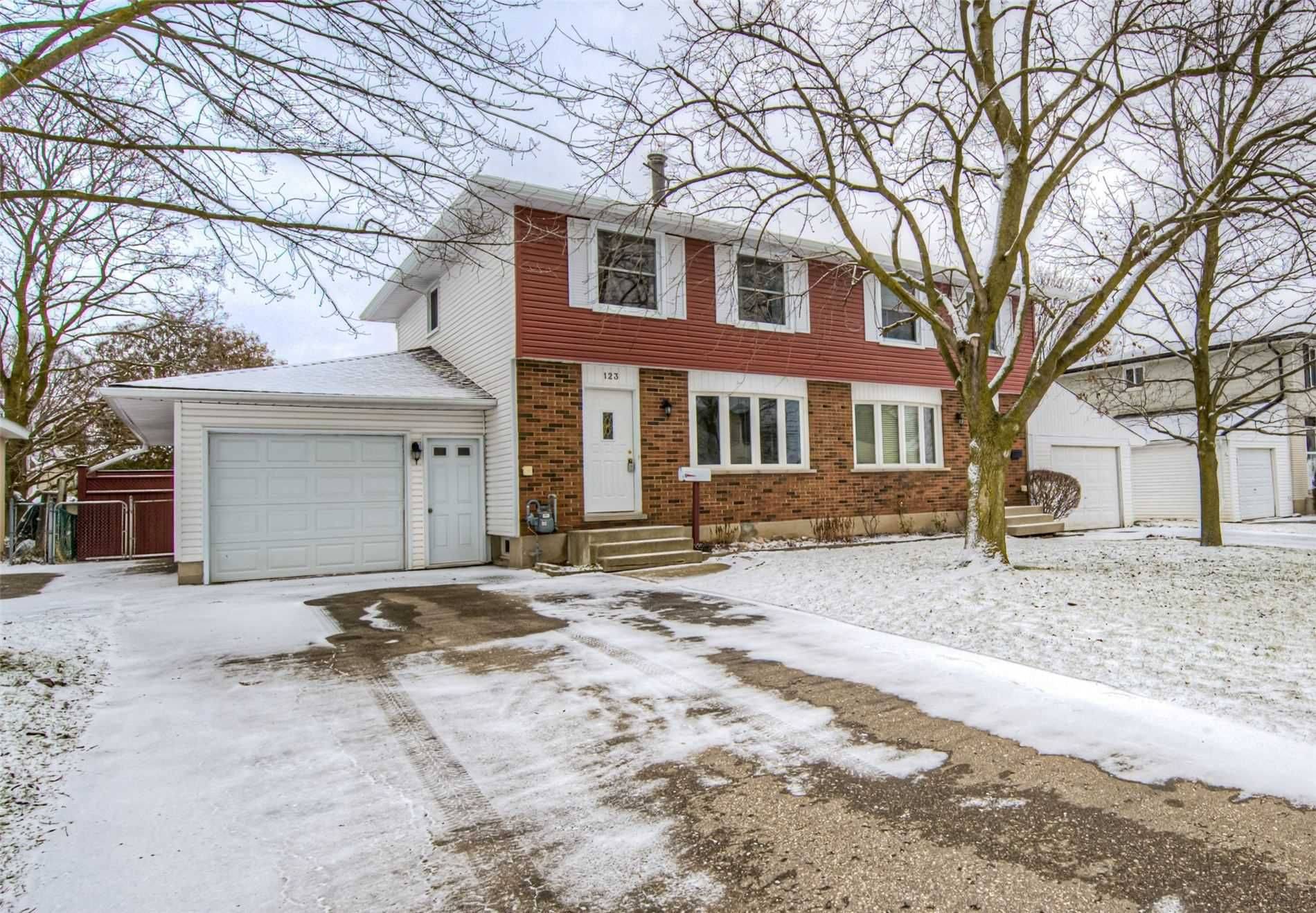 Waterloo, ON N3A 2B8,123 Astor CRES