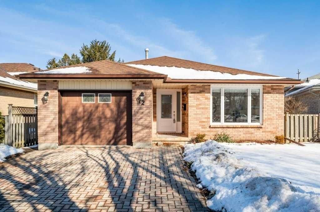 Kitchener, ON N2A 3N6,72 Scenic Wood CRES