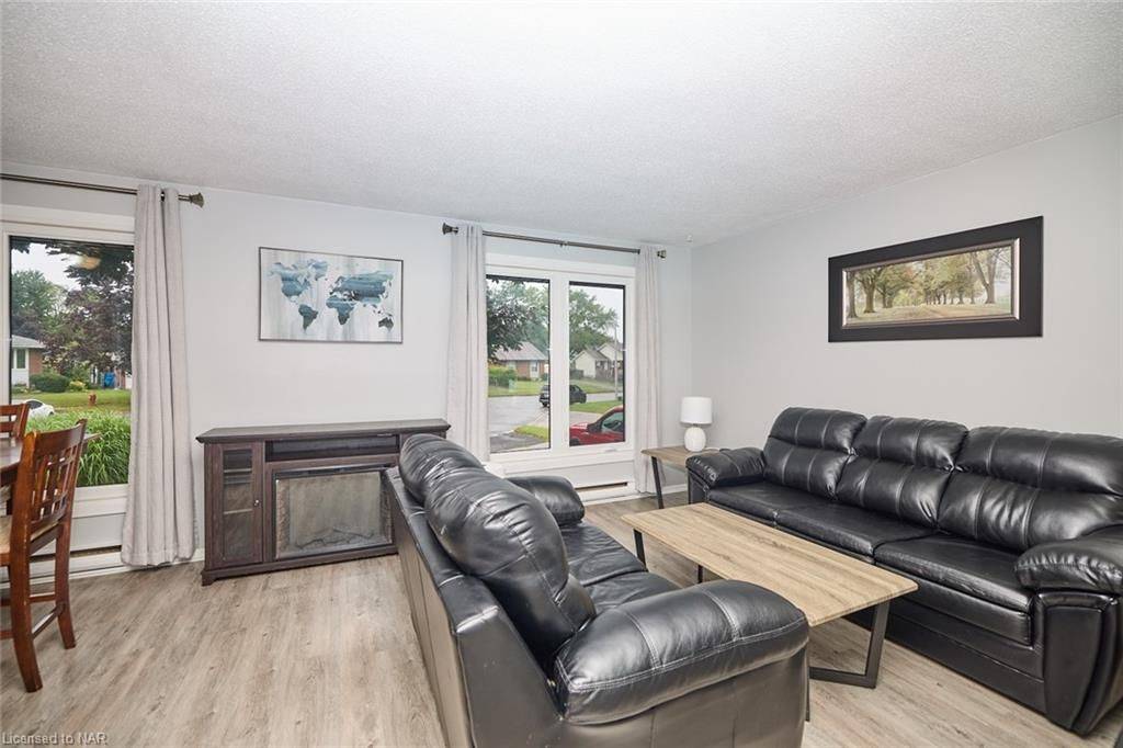 Welland, ON L3C 6B4,60 NEWLEAF CRES