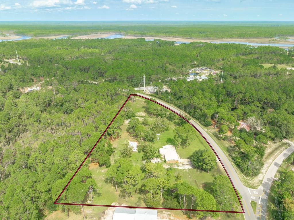 Carrabelle, FL 32322,370 Mill Rd