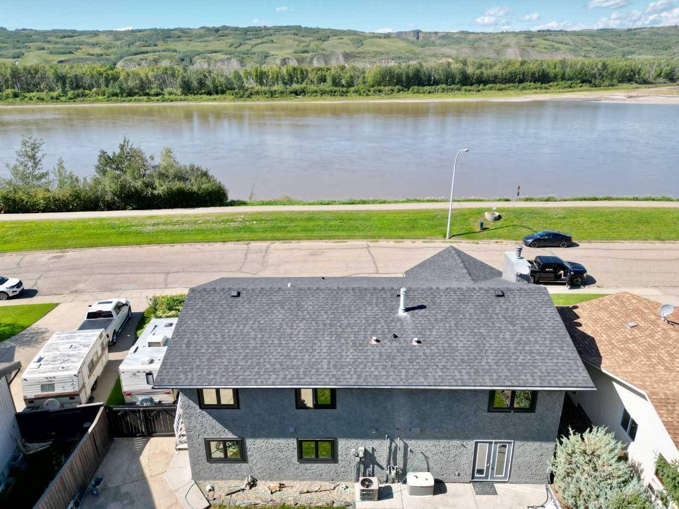 Peace River, AB T8S 1E3,7209 96 ST