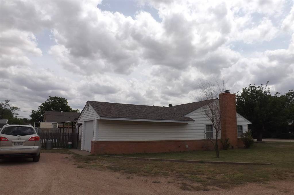 Hamlin, TX 79520,333 NW Avenue B