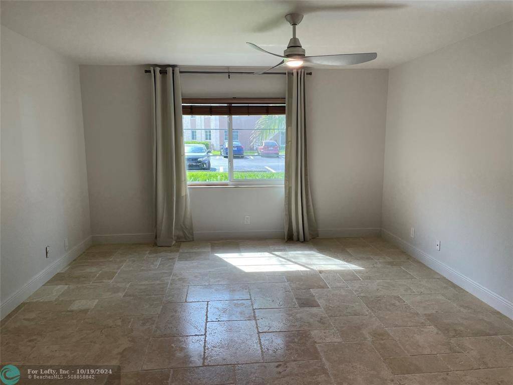 Wilton Manors, FL 33305,124 NE 19th Ct  #102B