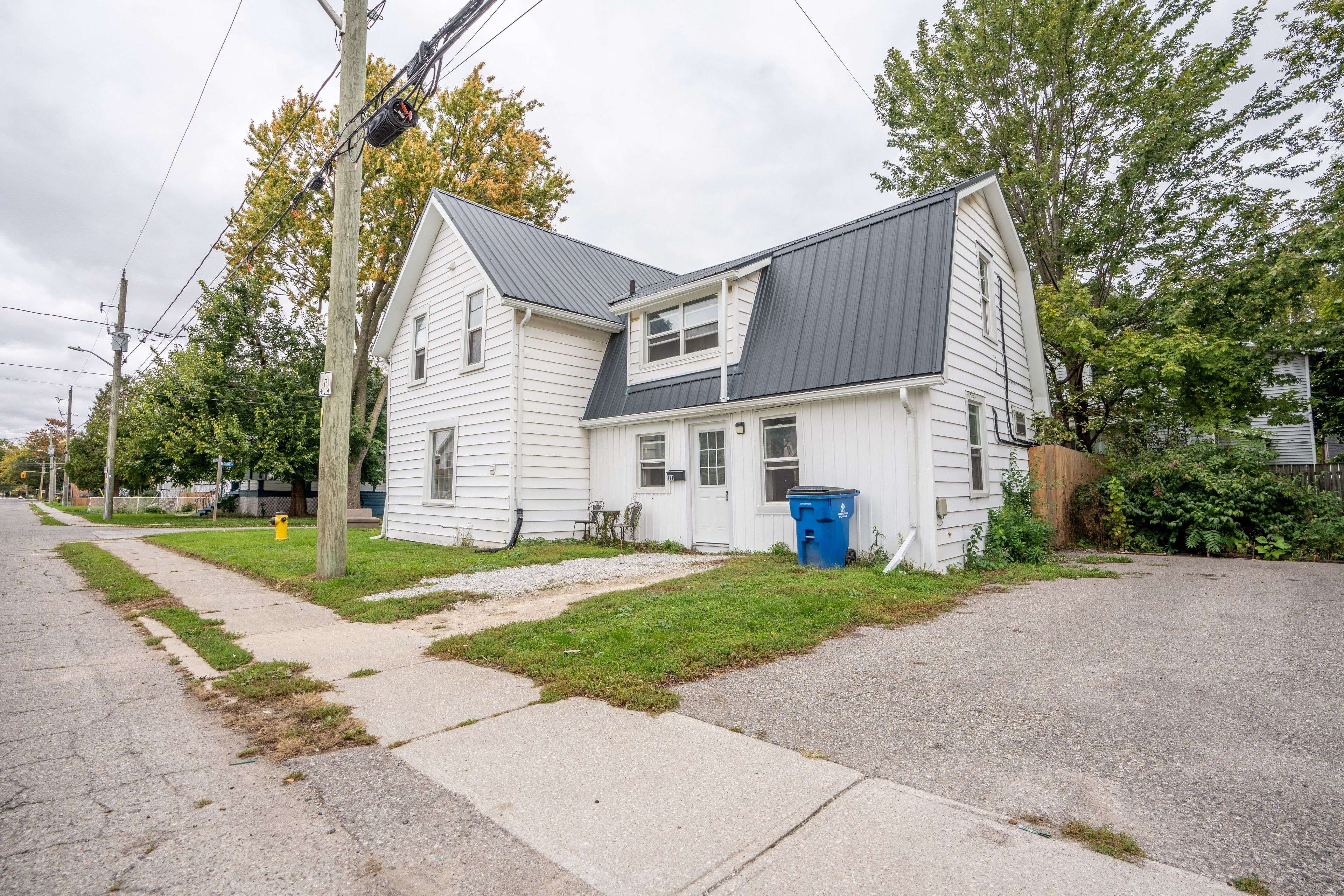 Chatham-kent, ON N7M 2N6,171 Raleigh ST