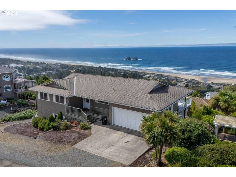 Rockaway Beach, OR 97136,461 TERRACE DR