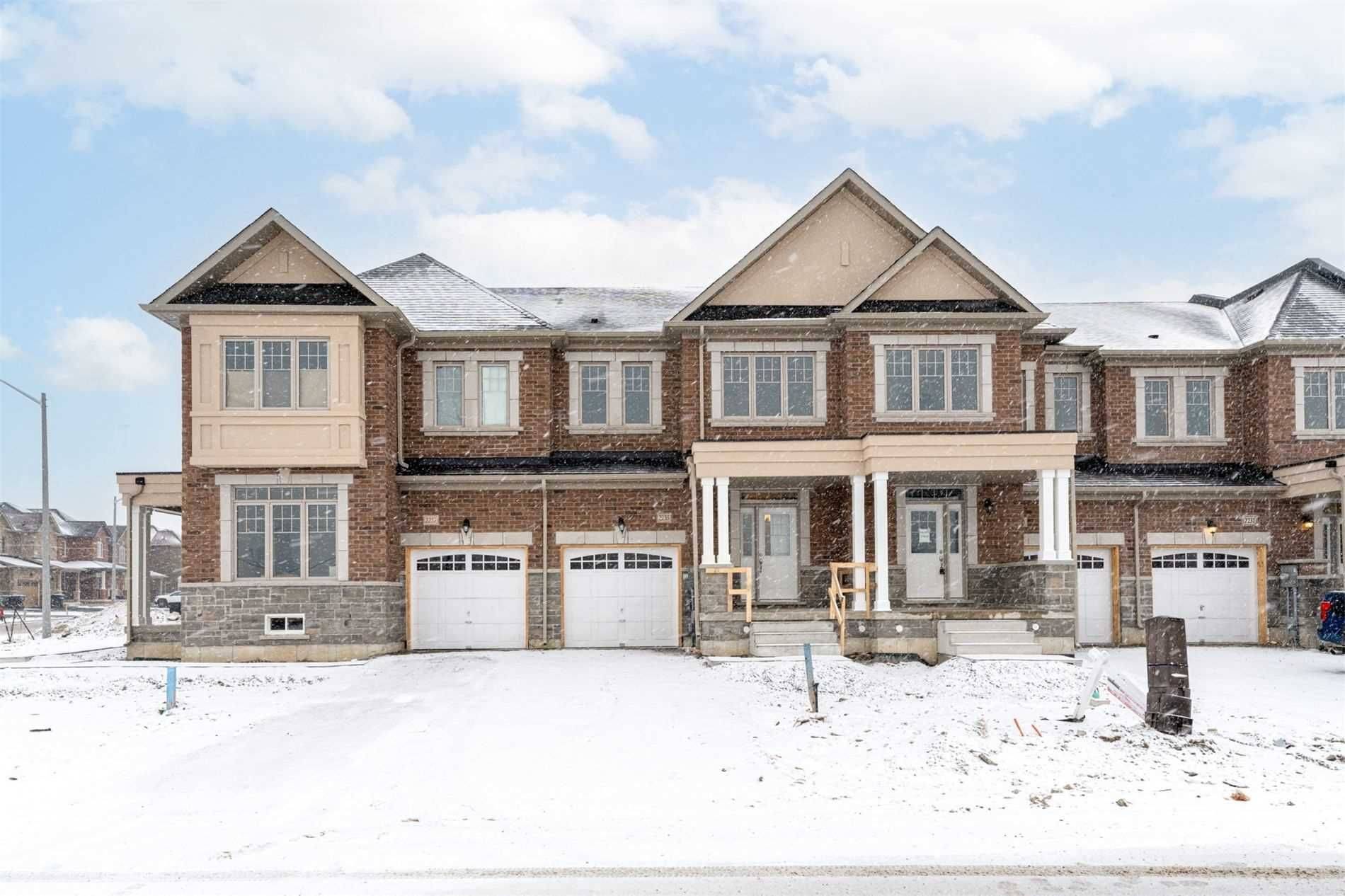 Innisfil, ON L9S 4J1,2235 Grainger Loop