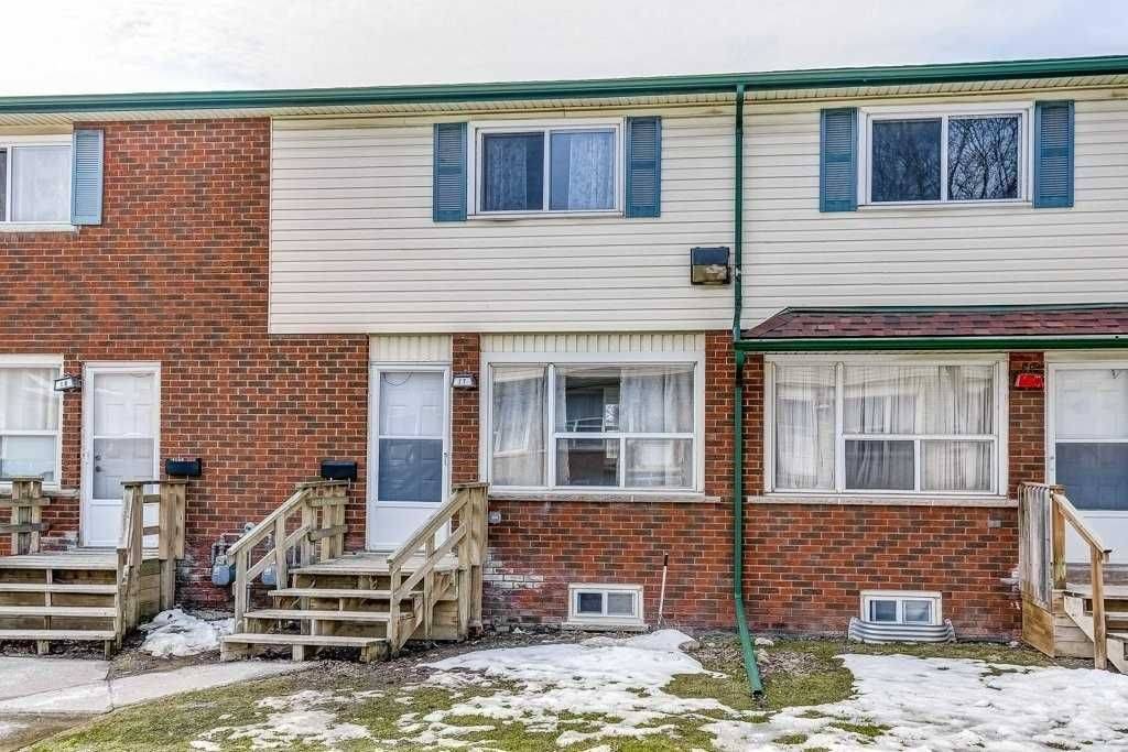 Waterloo, ON N2A 2L7,164 Jansen AVE #17