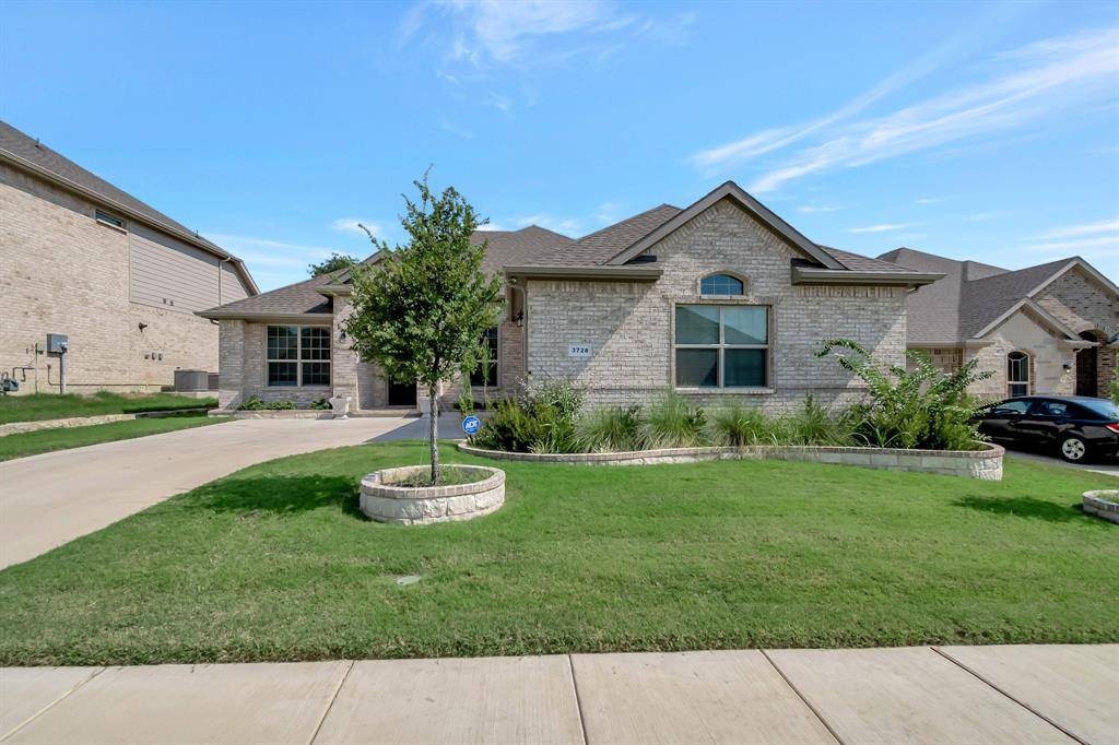 Grand Prairie, TX 76065,3728 Walnut Ridge Drive