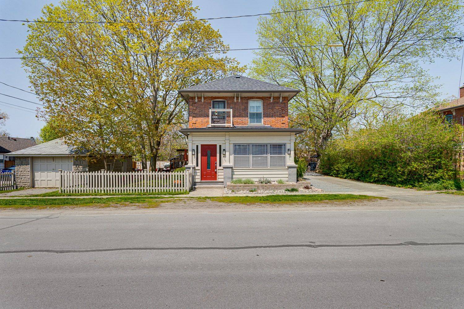 Durham, ON L0E 1E0,45 Munro ST W