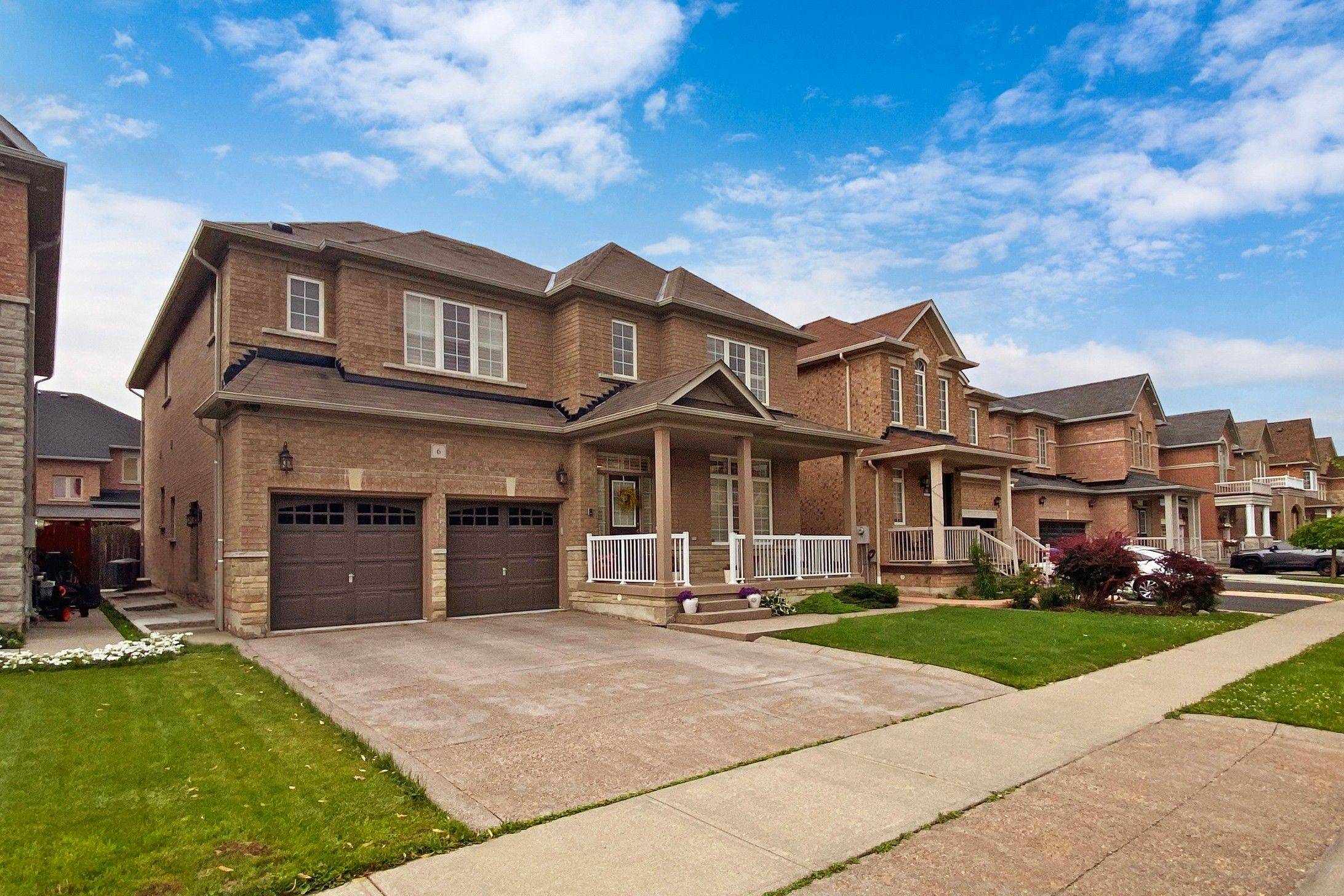 Brampton, ON L6R 0S7,6 Tomabrook CRES