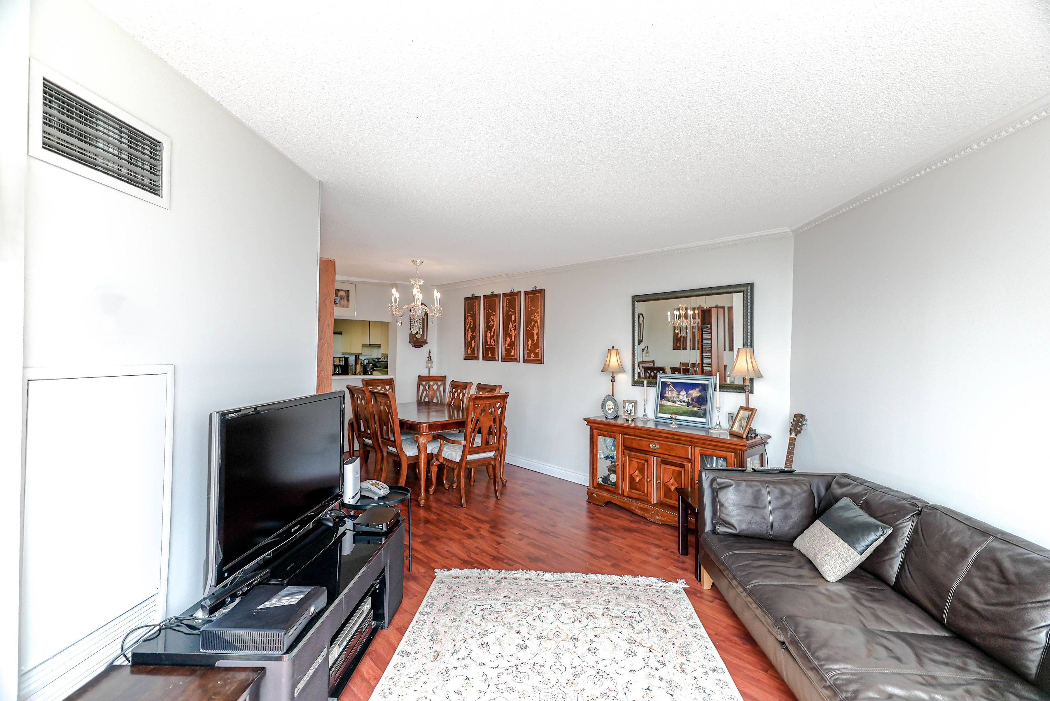 Vaughan, ON L4J 7K9,7460 Bathurst ST #PH08