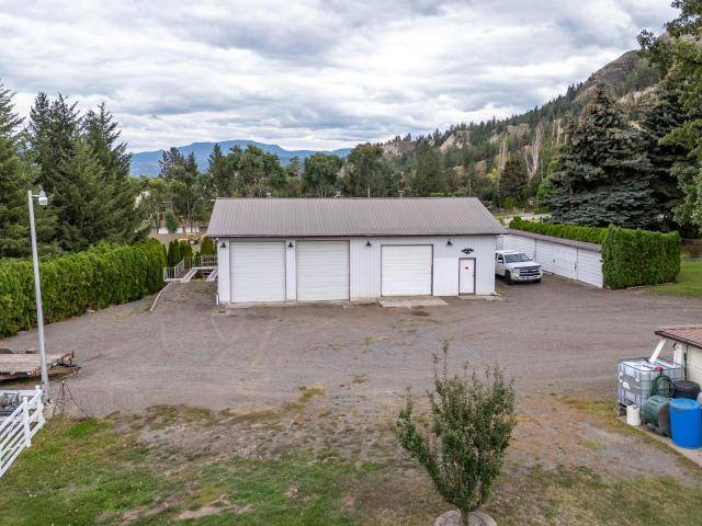 Kamloops, BC V2C 6Y5,509 DURANGO DRIVE