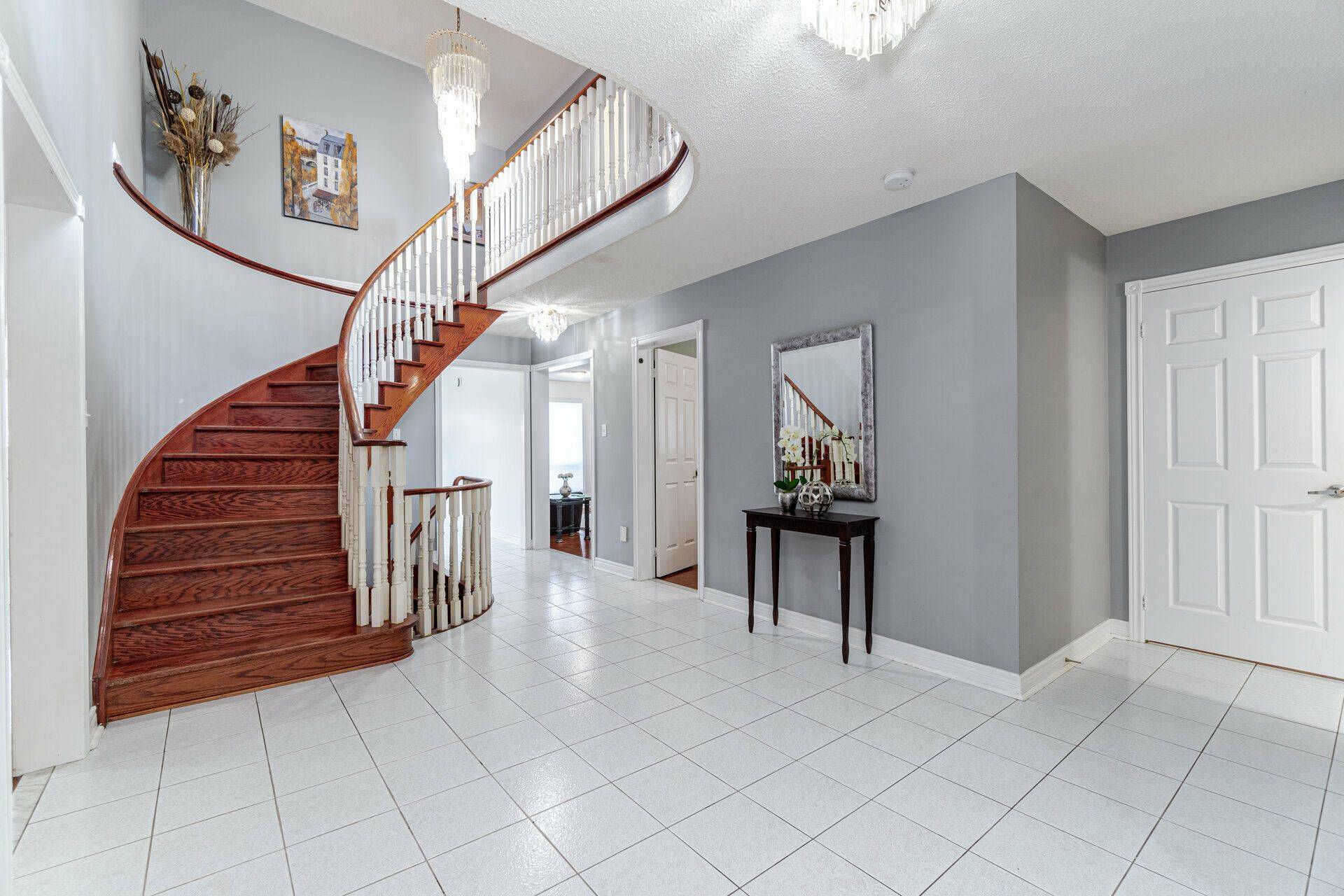 Vaughan, ON L4L 8R7,298 Mapes AVE