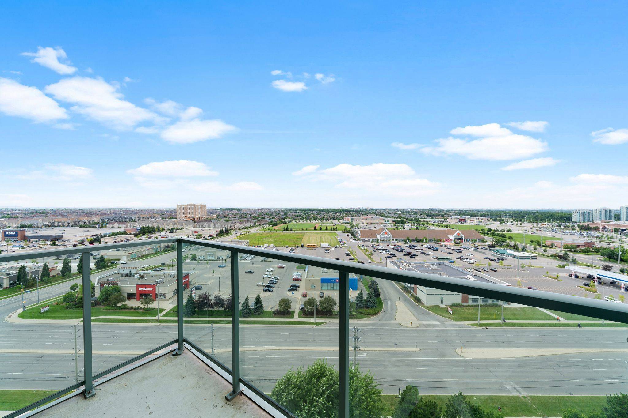 Mississauga, ON L5M 7R9,4889 Kimbermount AVE #1610