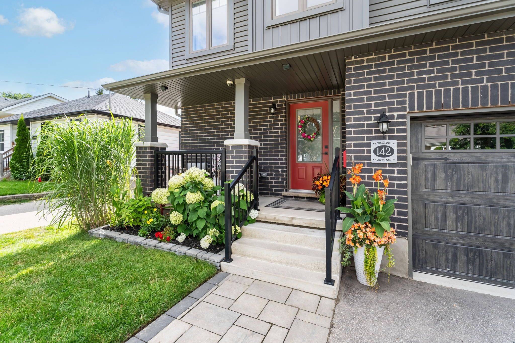 Centre Wellington, ON N1M 1B2,142 Forfar ST E