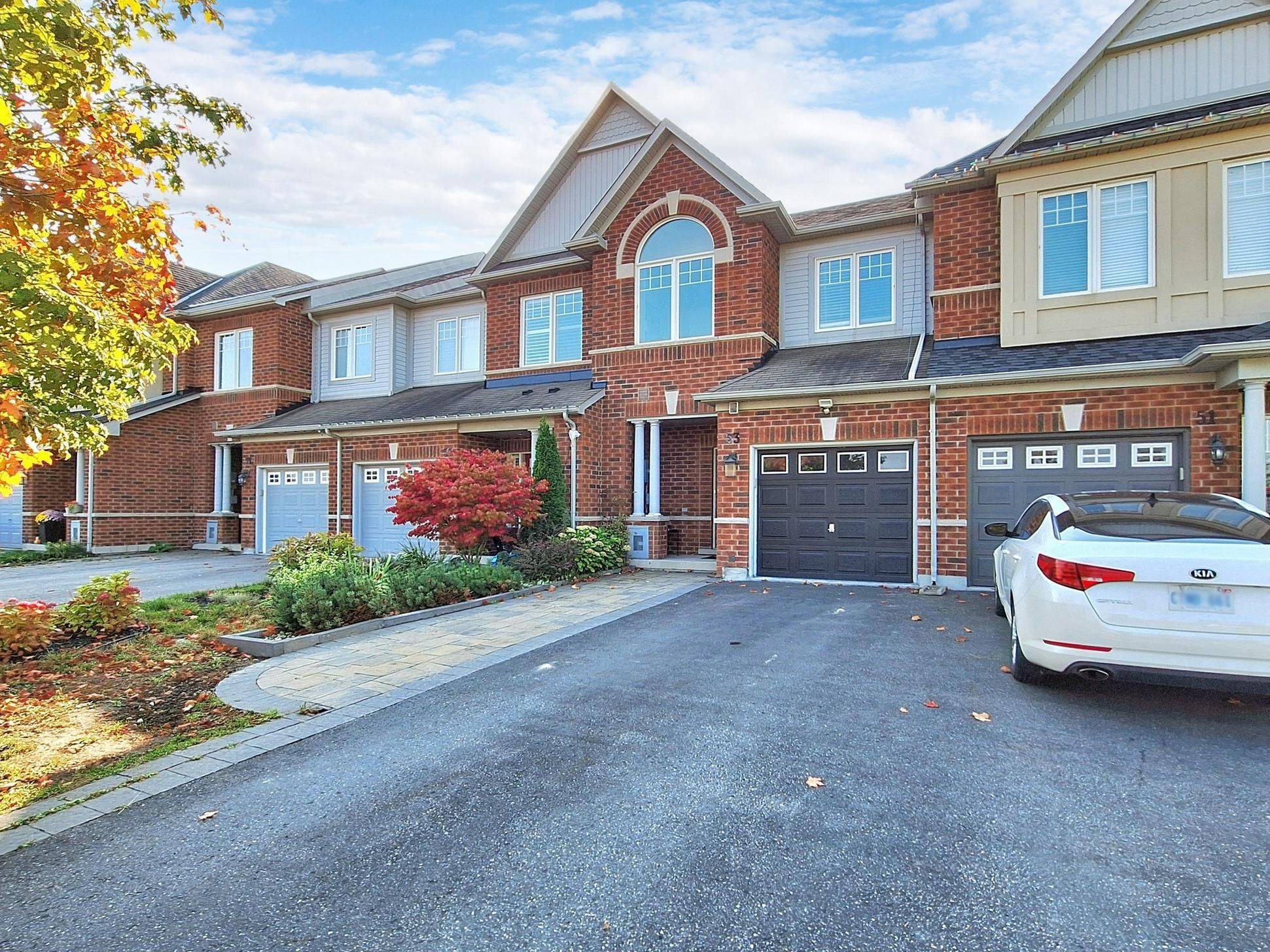 East Gwillimbury, ON L9N 0A9,53 Courtland CRES