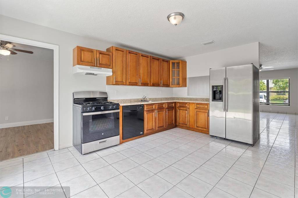 Boynton Beach, FL 33436,7377 Palmdale Dr