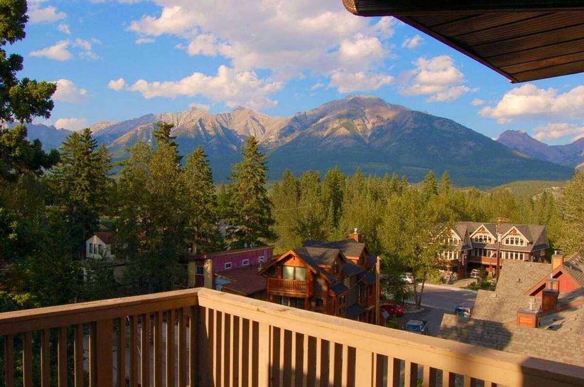 Canmore, AB T1W 2M1,200 Three Sister DR #310