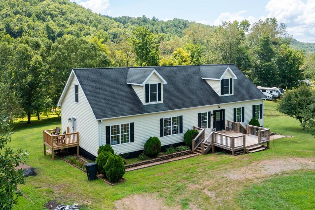 Hayesville, NC 28904,170 Morning Mist Lane